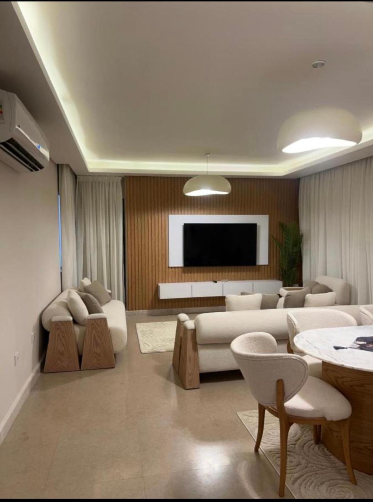 Avva Apartment